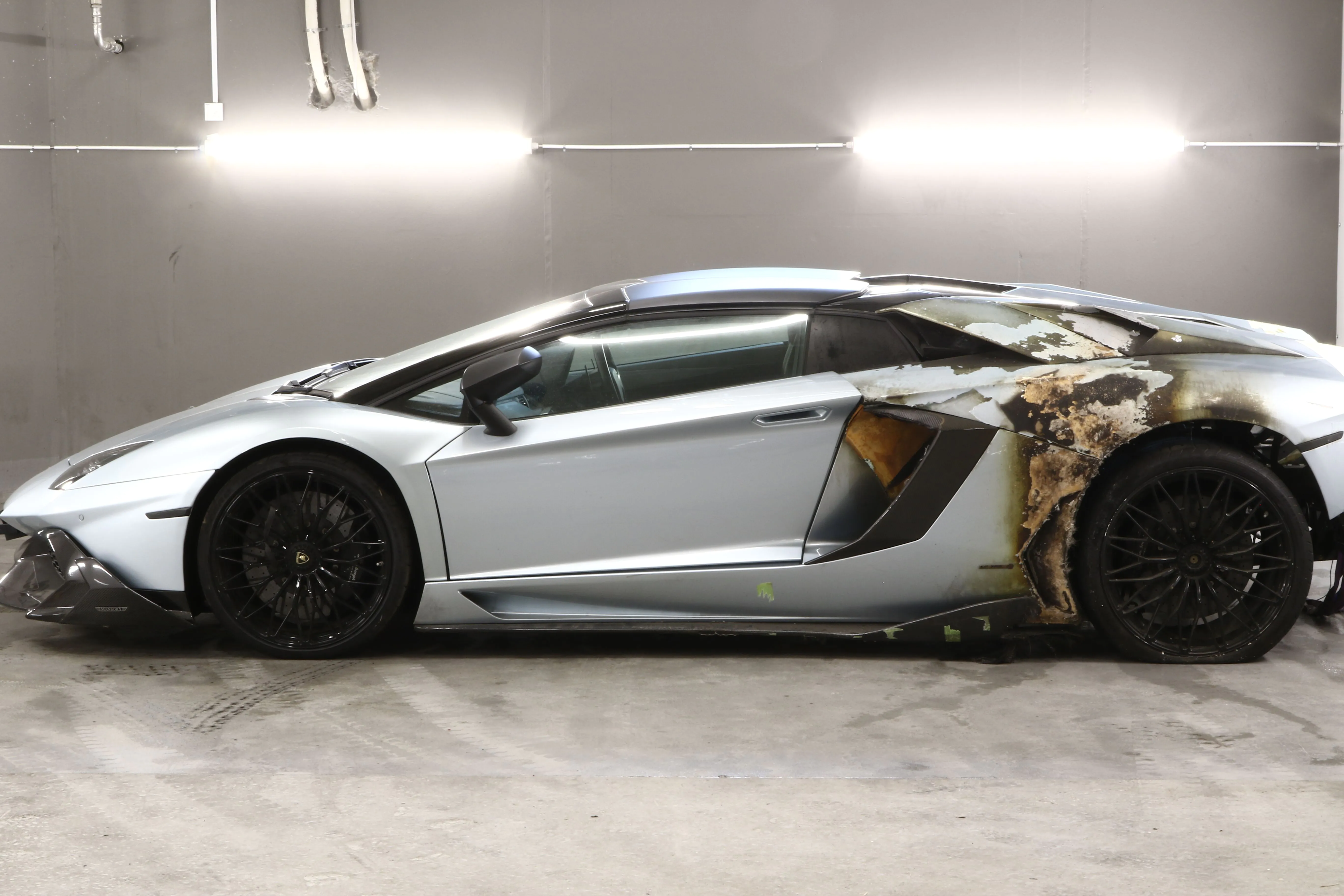 Lamborghini Aventador 2016